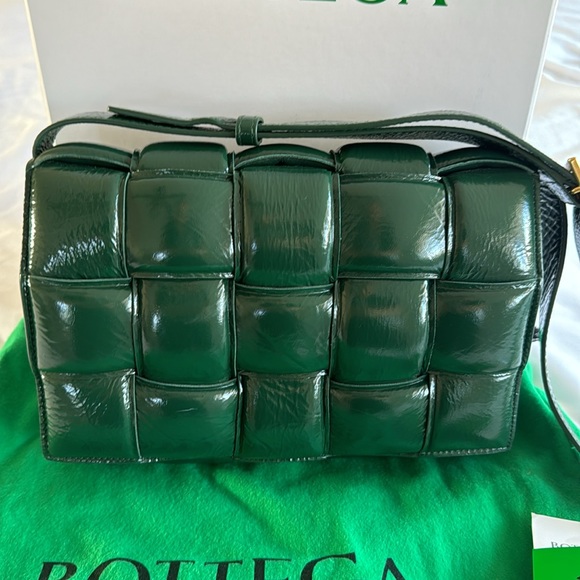 Bottega Venetta Padded Cassette Bag Quilted Lambs Leather exquisite condition - Picture 3 of 12